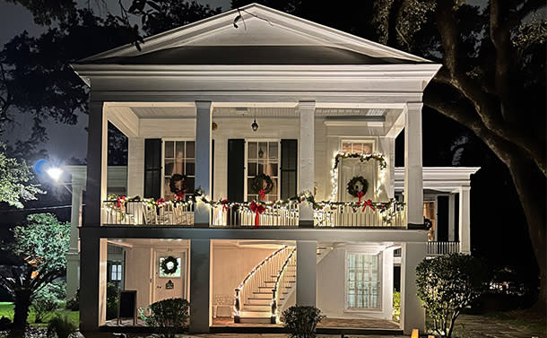 Oakleigh-Christmas-Now-and-Then_FAE6DE60-E450-C6B6-2D29241C8E1DF321_fb25e108-ac2c-f217-06cea5d4ce91b6e8